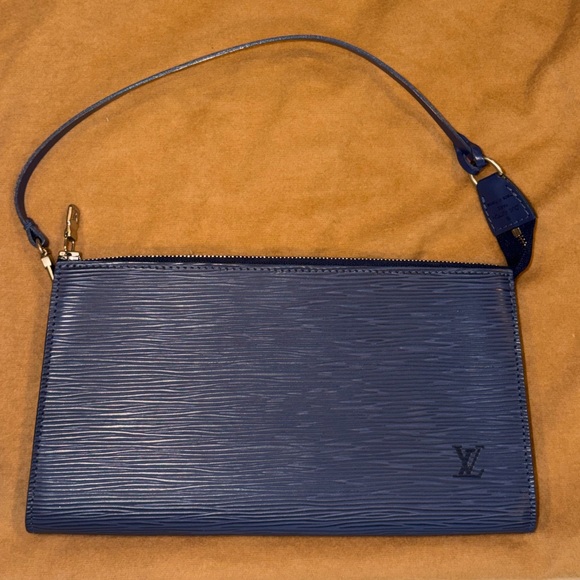 Louis Vuitton Blue Epi Pochette - 2004 Collection